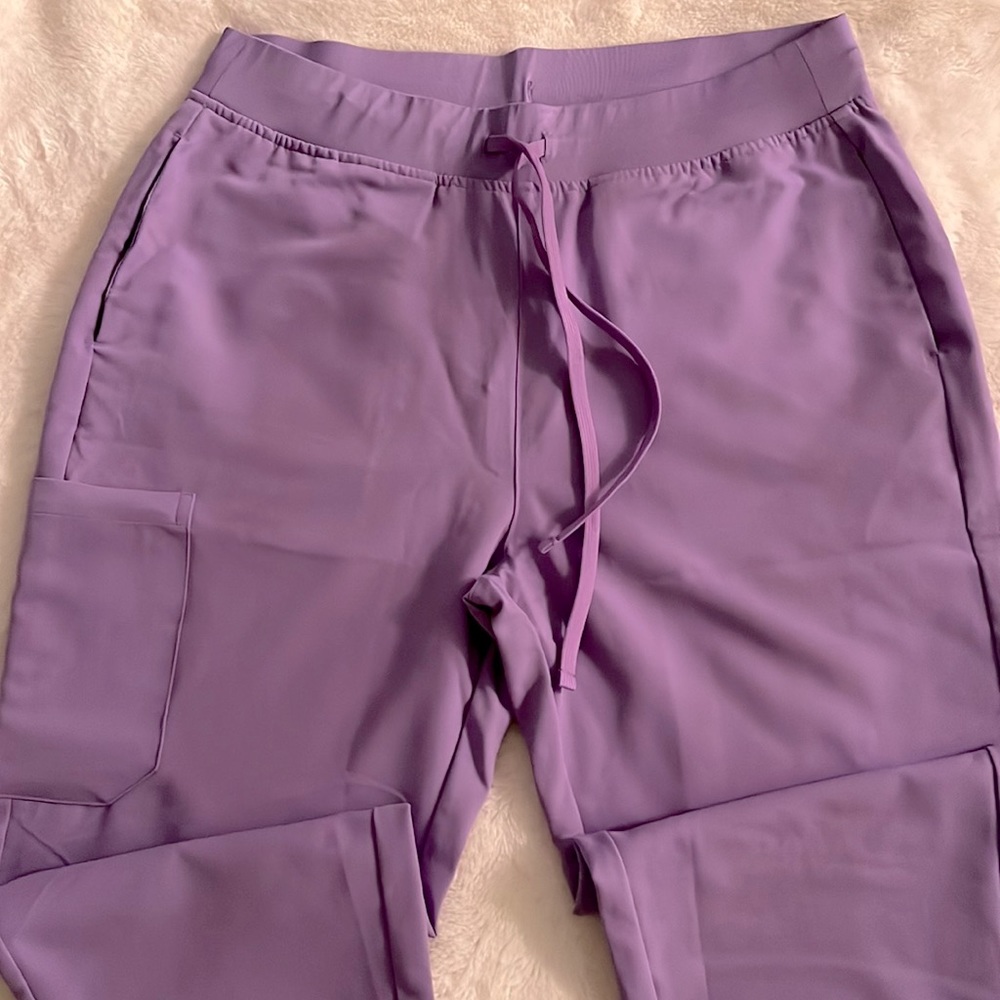 High wasted scrub pants, Size petite M